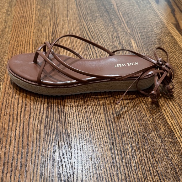 Nine West Women's Candid Strappy Tie-Up Espadrille Sandals, size 9.5 - Picture 5 of 13